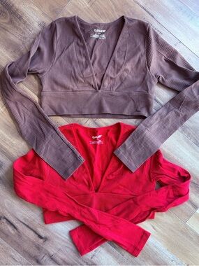 2 Garage Women’s Ribbed V-Neck Cropped Tops — Brown & Red Size Small